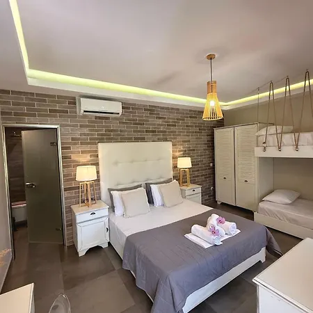 Hotel Aroma 3*
